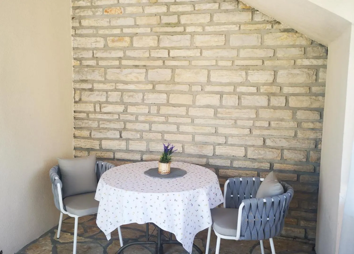 Apartments Busic 비오그라드나모루